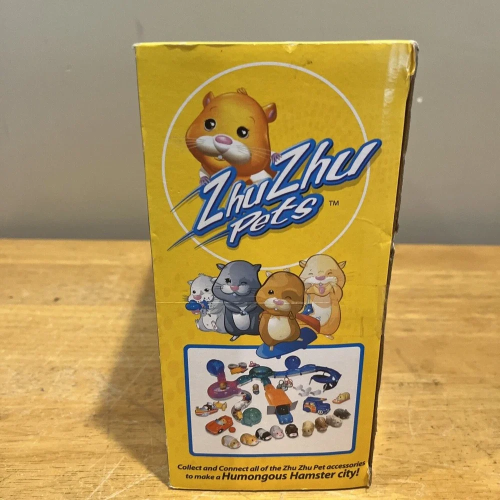 ZhuZhu Pets Sk8Board And U-Turn Add-On‎ Set Skateboard 2 U-Turns 3 Connectors